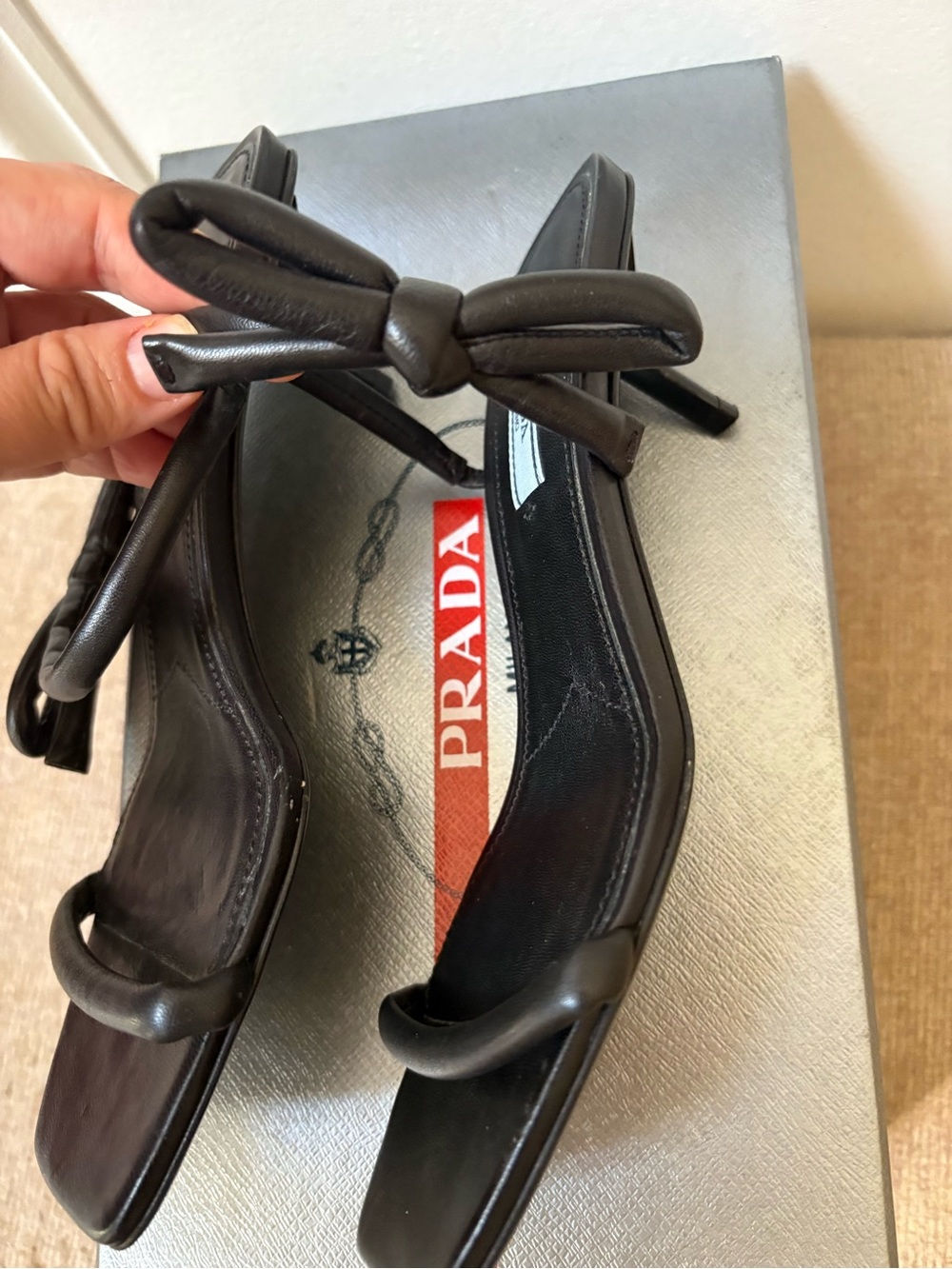Prada triangle logo strap sandals kitten heels - Picture 5 of 8